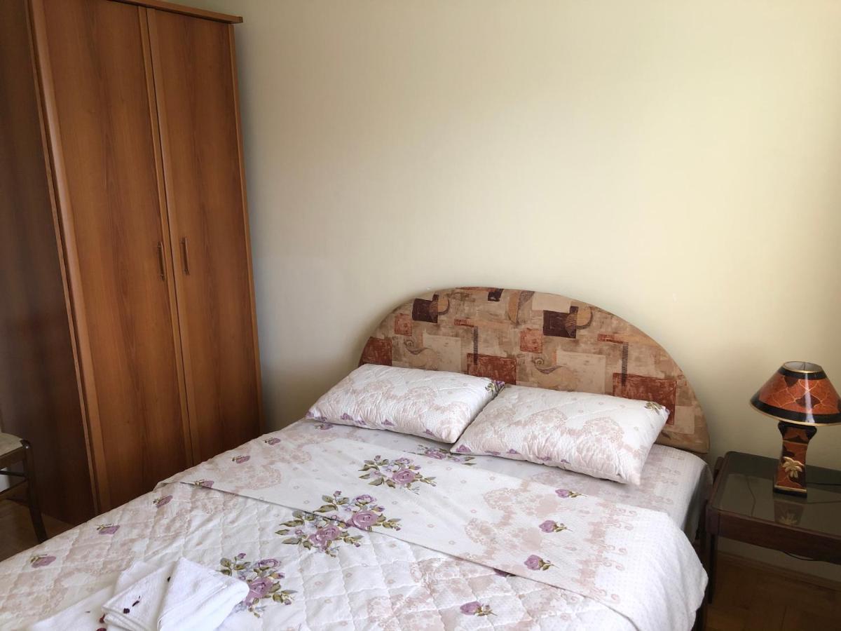 Apartman Djina Vrnjačka Banja Exteriör bild