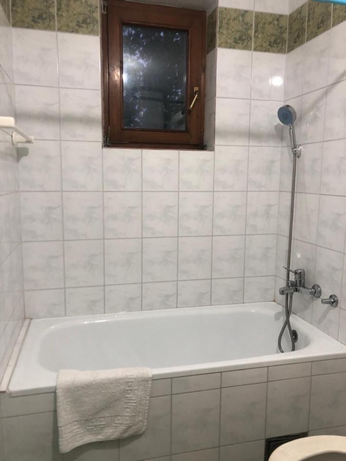 Apartman Djina Vrnjačka Banja Exteriör bild